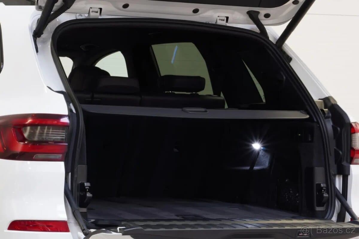 2021 BMW X5 - 10
