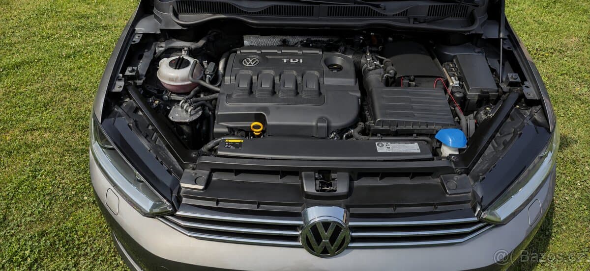 Volkswagen GOLF - 10