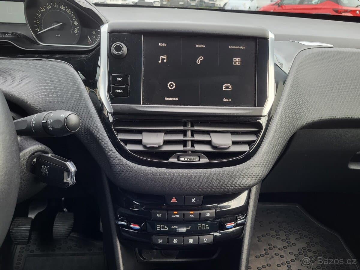 2019 Peugeot 2008 - 10