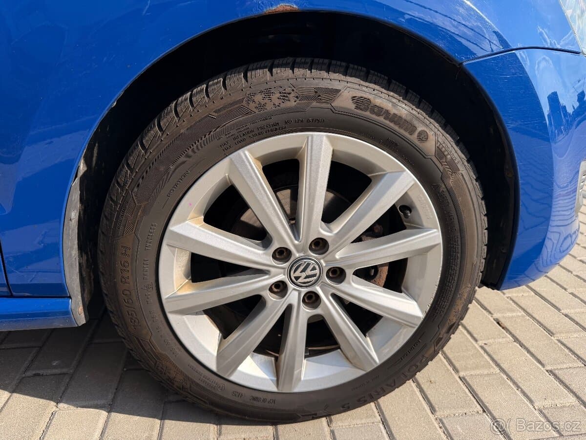 2011 Volkswagen POLO - 10