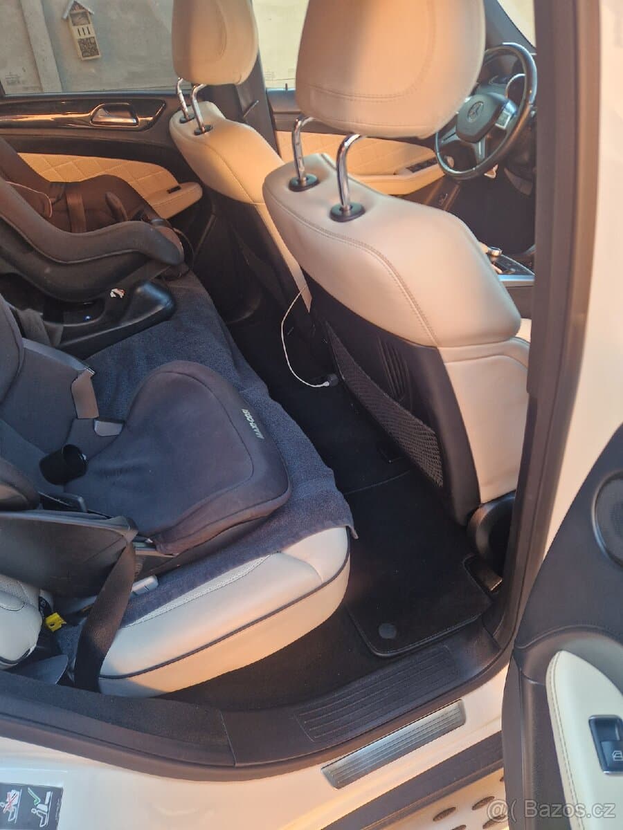 2012 Mercedes-Benz M-CLASS - 10
