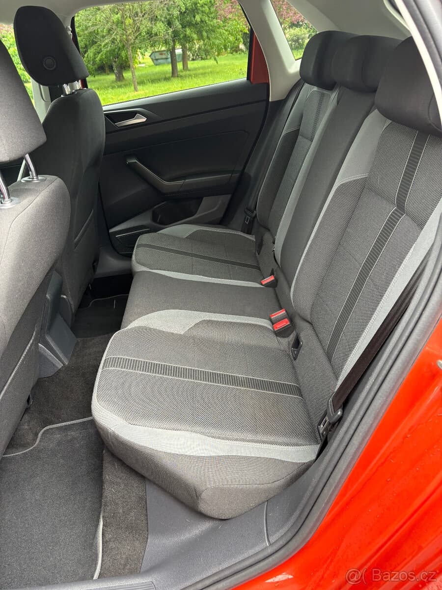 2018 Volkswagen POLO - 10