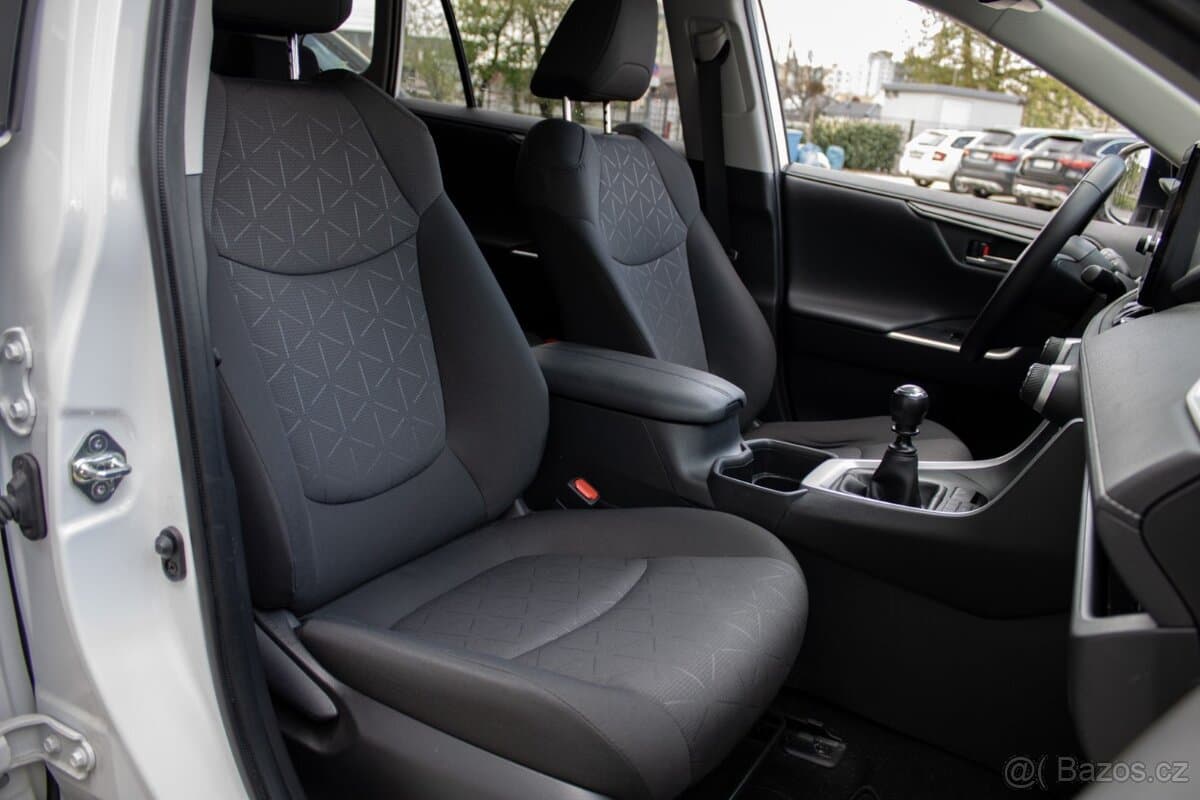 2023 Toyota RAV4 - 10