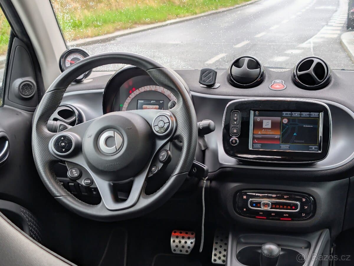 2016 Smart FORTWO - 10