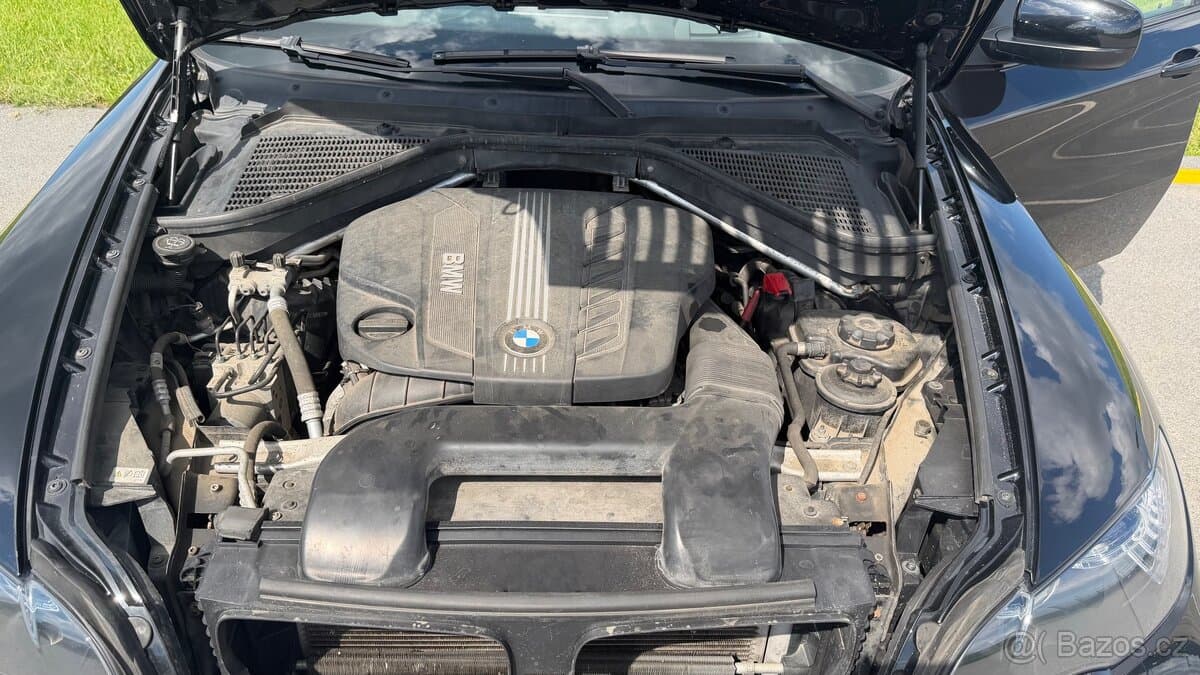 2010 BMW X6 - 10