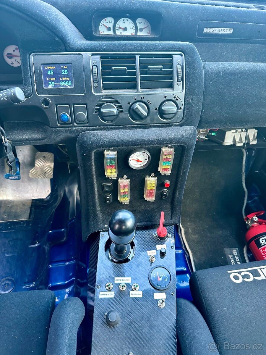 1993 Ford ESCORT - 10
