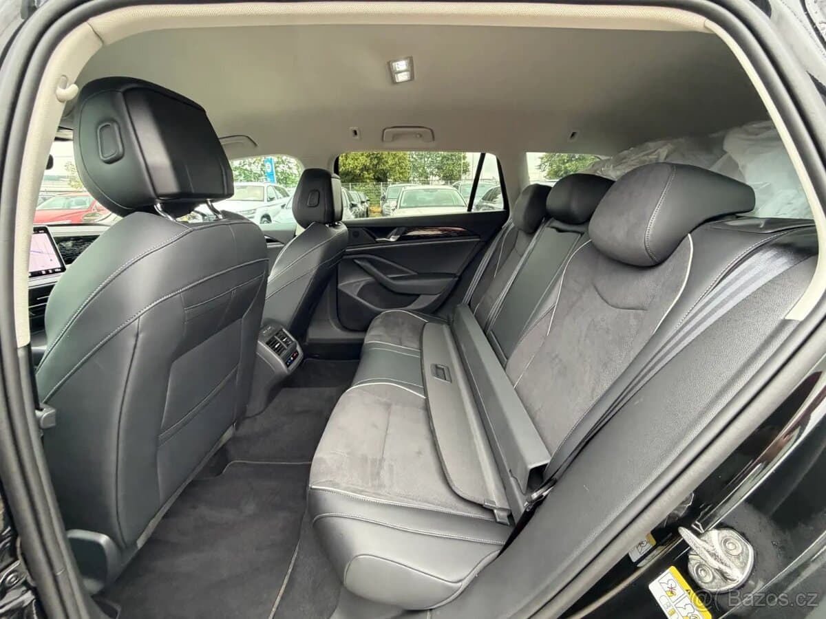 2024 Volkswagen PASSAT - 10