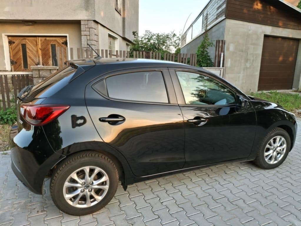 2015 Mazda 2 - 10