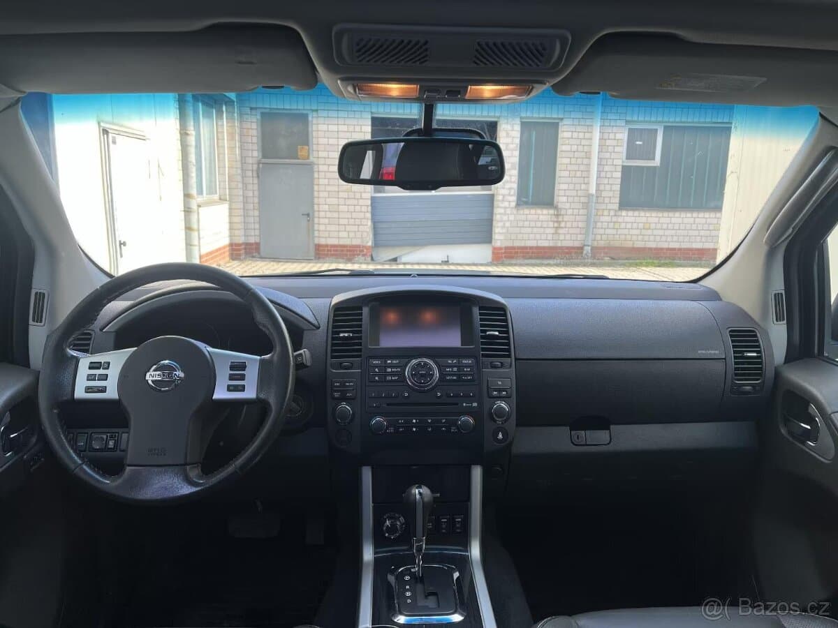 2015 Nissan PATHFINDER - 10
