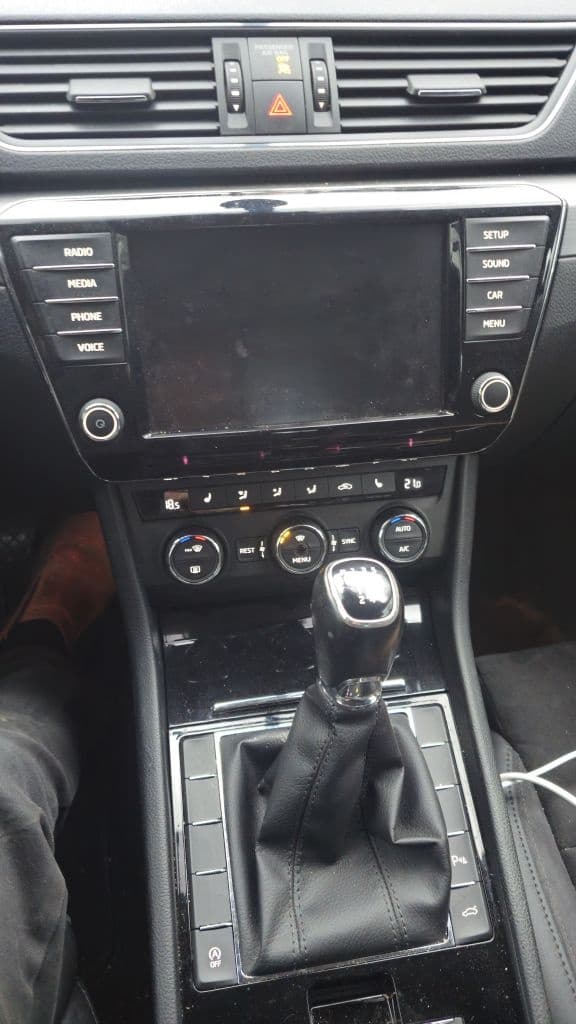 2015 Škoda SUPERB - 10