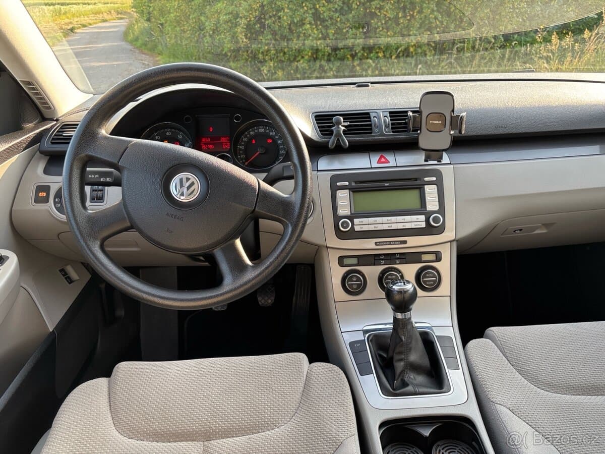 Volkswagen PASSAT - 10