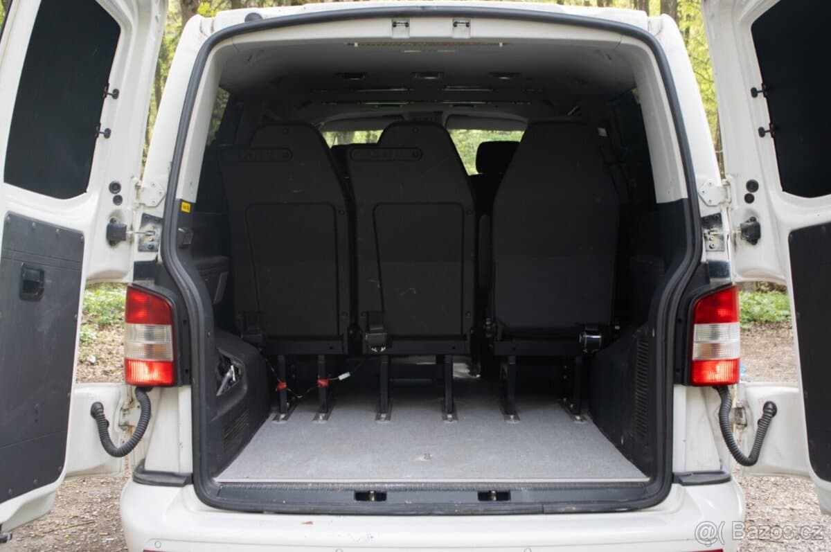 2013 Volkswagen CARAVELLE - 10