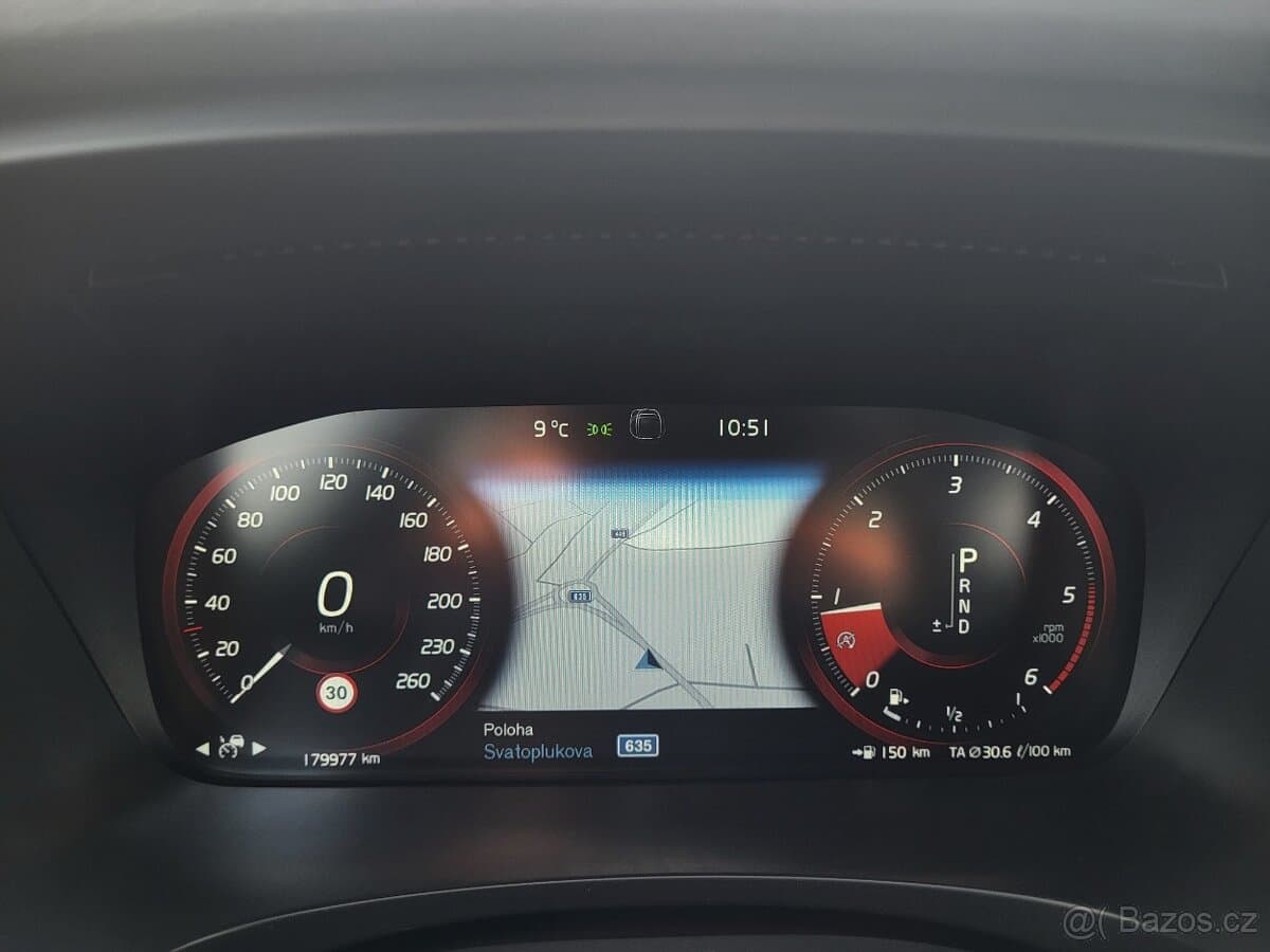 2017 Volvo V90 - 10