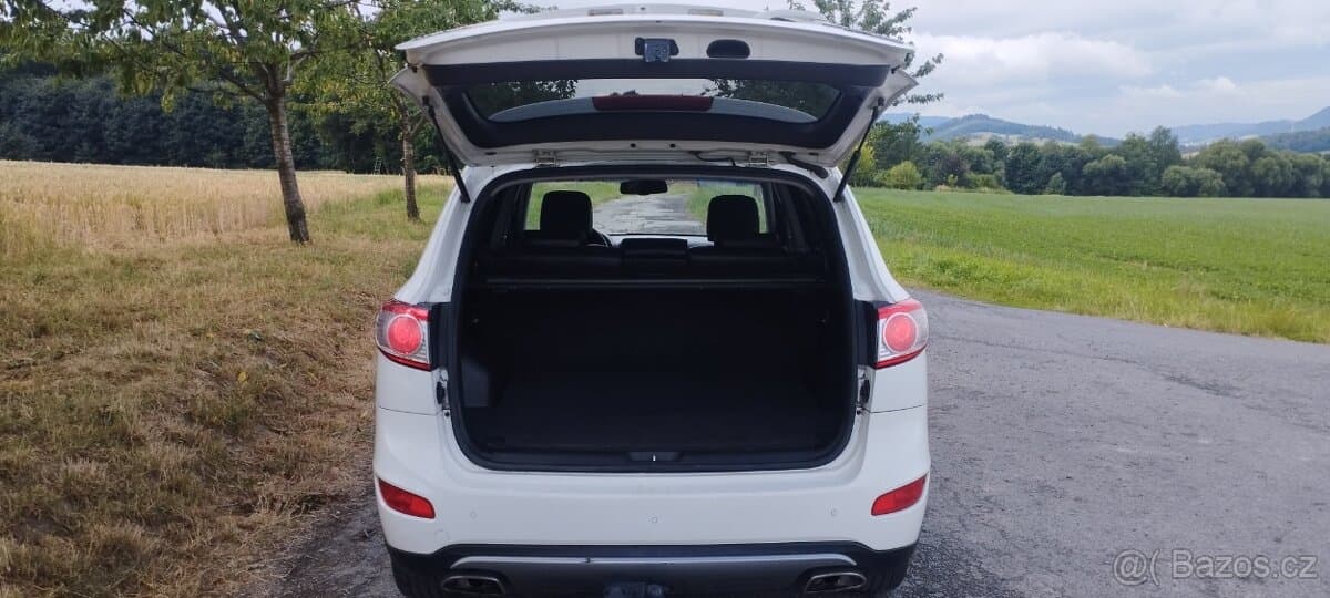 2013 Hyundai SANTA FE - 10