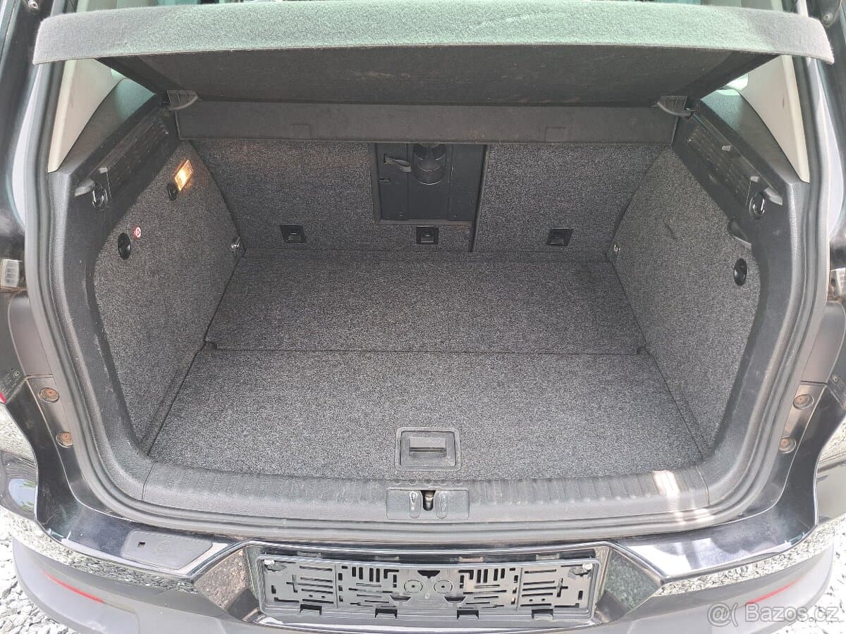 2012 Volkswagen TIGUAN - 10