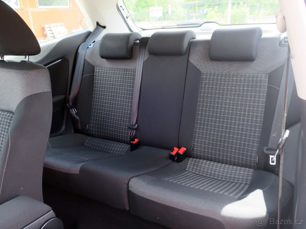 2014 Volkswagen POLO - 10