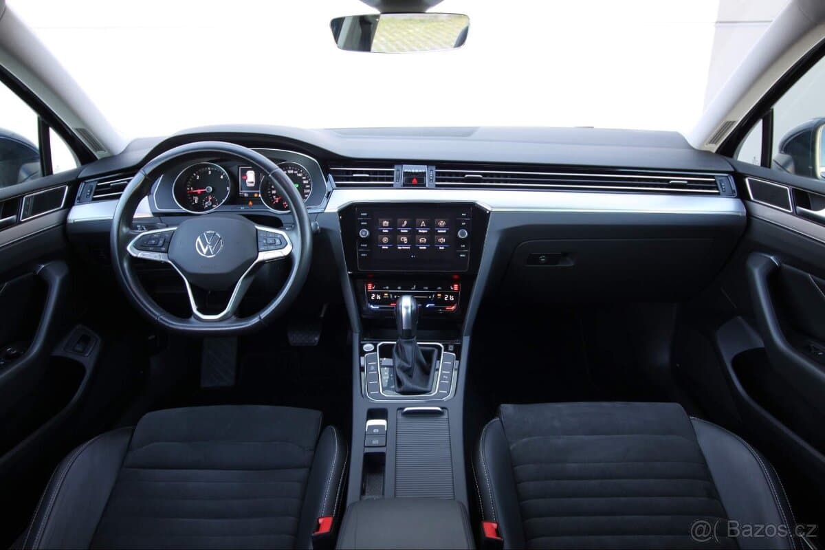 2021 Volkswagen PASSAT - 10