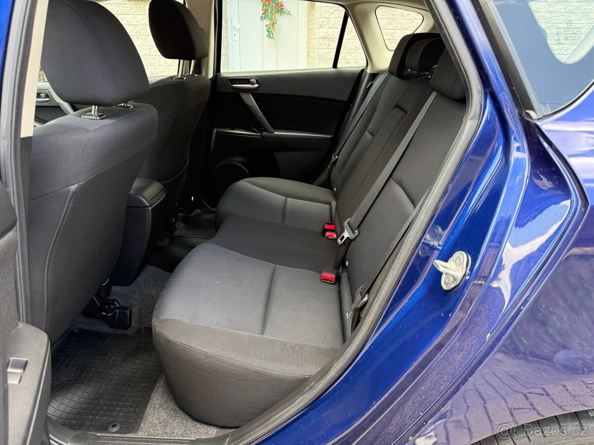 2010 Mazda 3 - 10