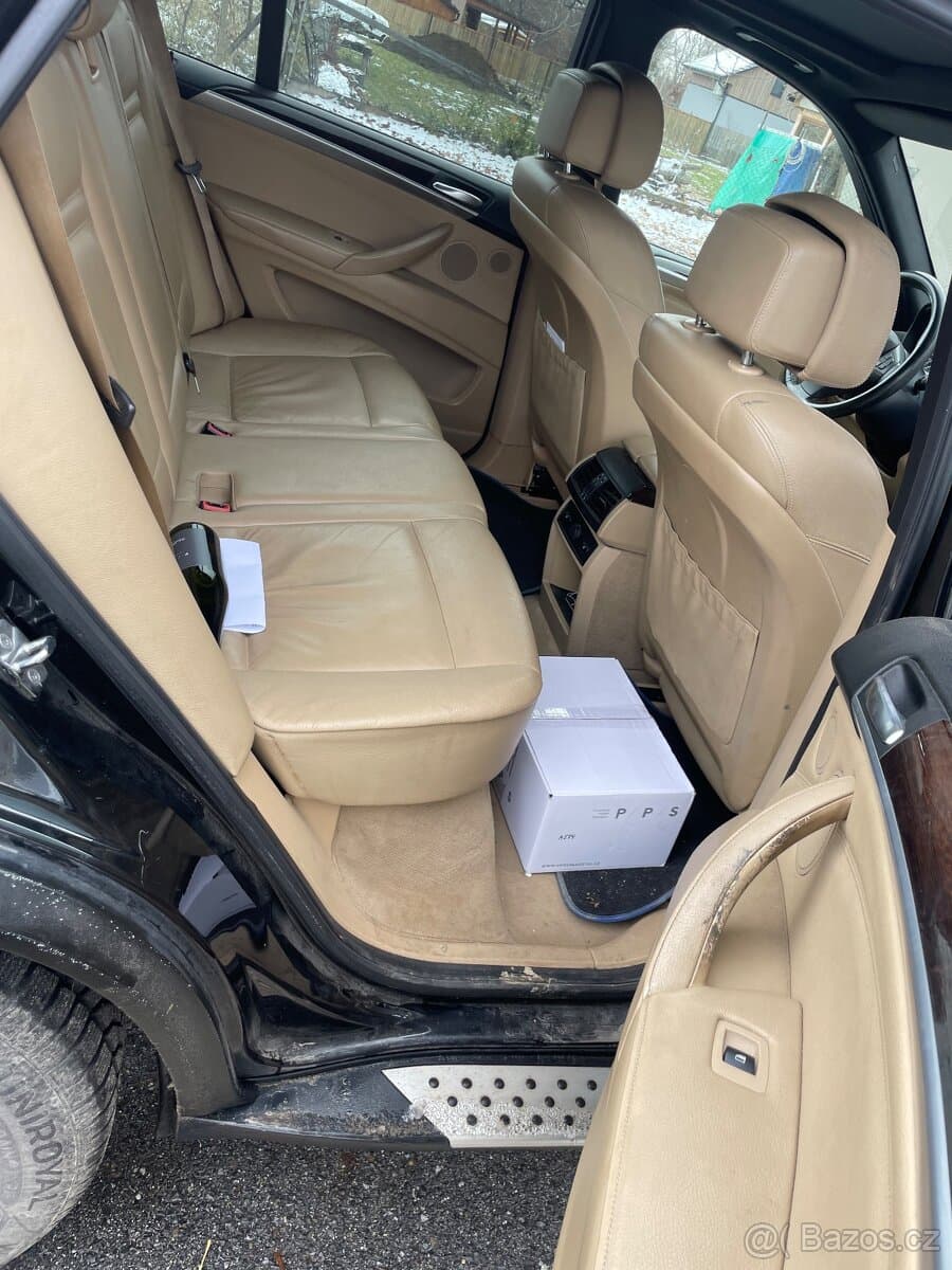 2009 BMW X5 - 10