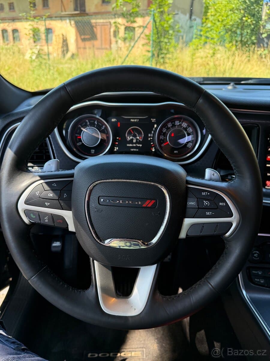 2016 Dodge CHALLENGER - 10
