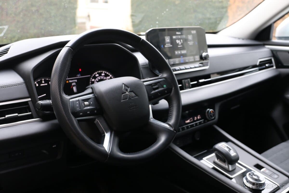 2021 Mitsubishi OUTLANDER - 10