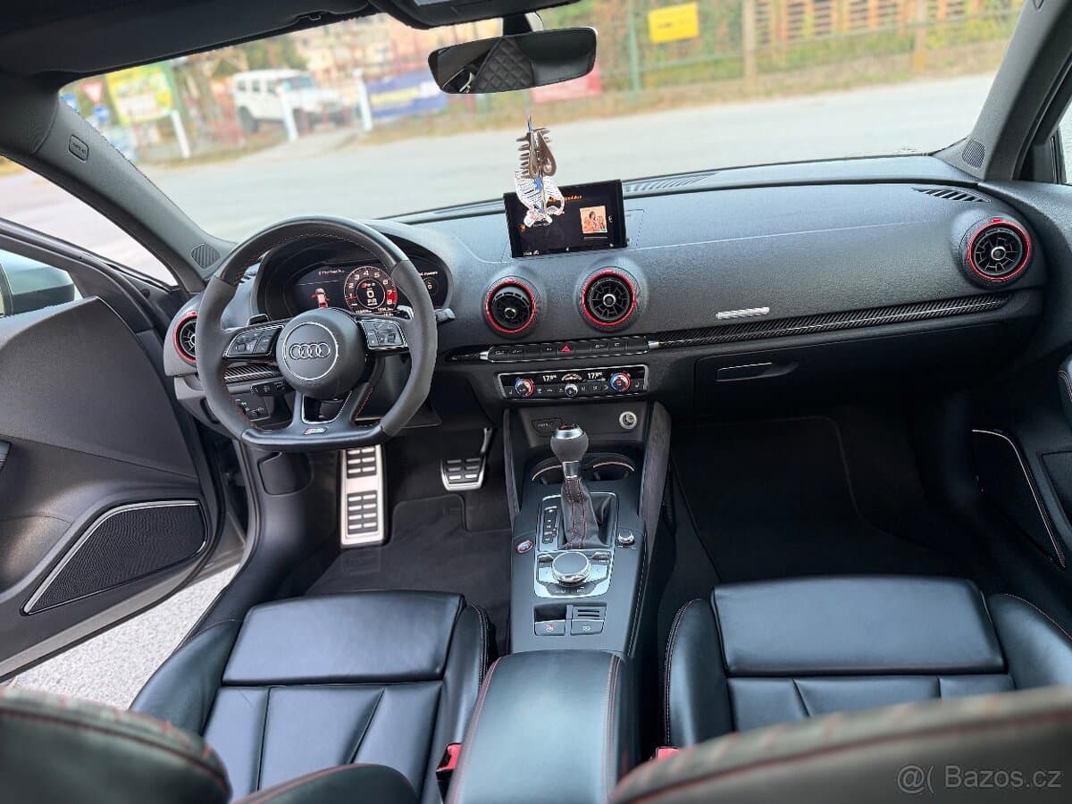 2018 Audi RS3 - 10