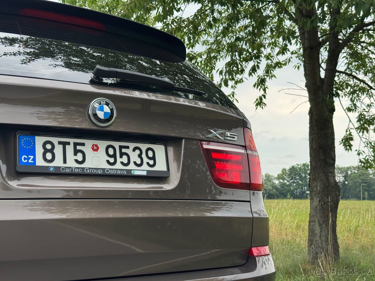 2012 BMW X5 - 10