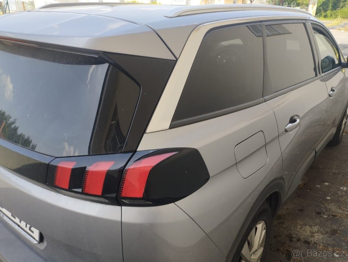 2018 Peugeot 5008 - 10