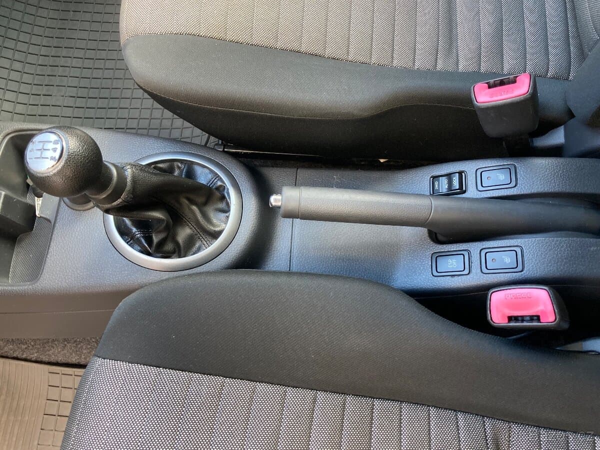 2010 Suzuki SX4 - 10
