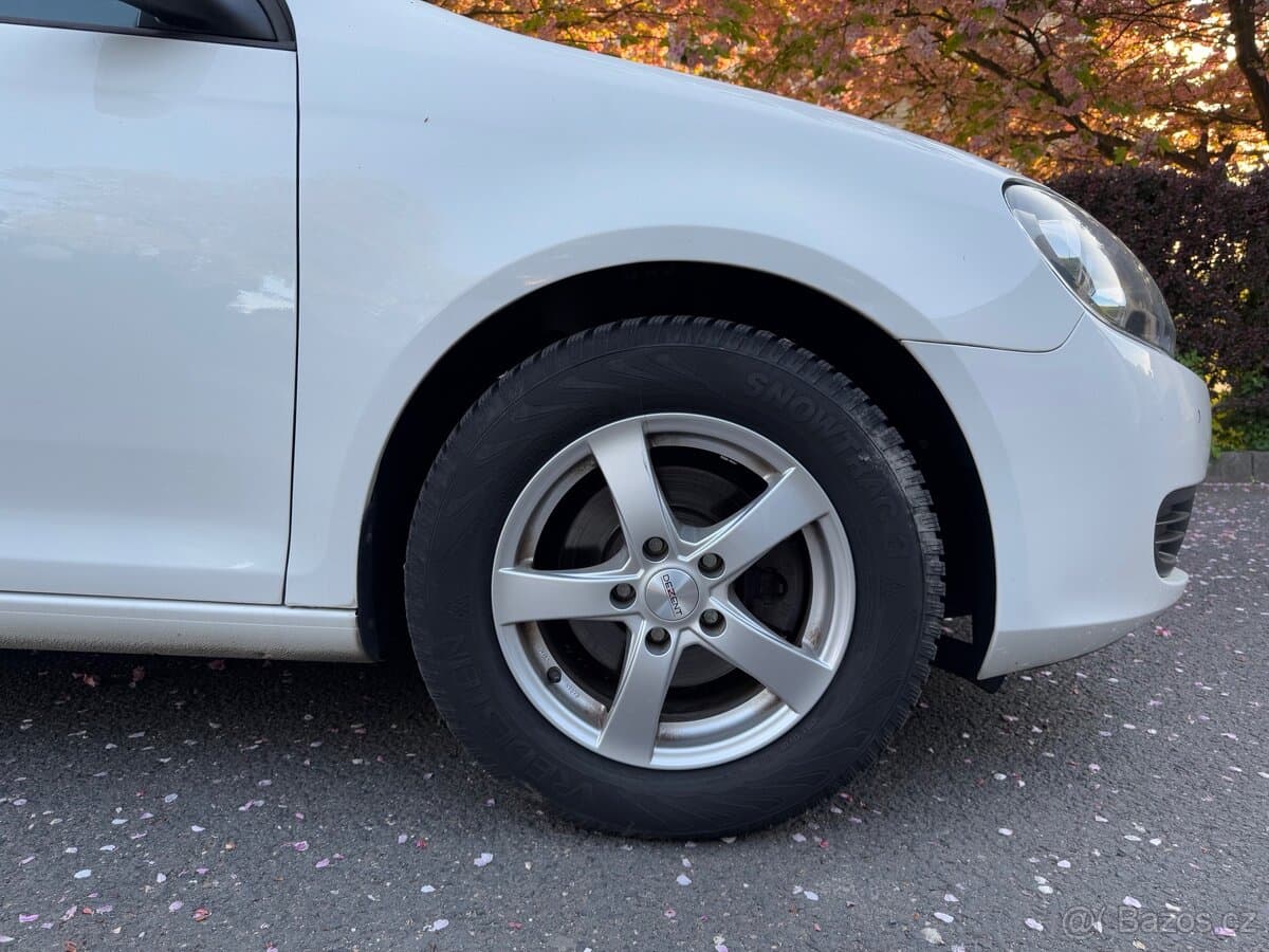 2010 Volkswagen GOLF - 10