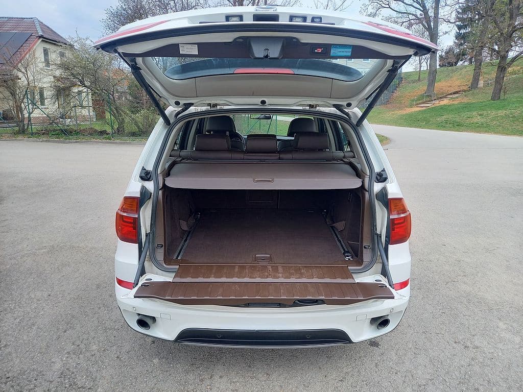 2012 BMW X5 - 10