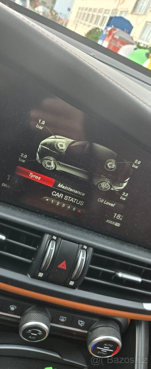 2018 Alfa Romeo STELVIO - 10