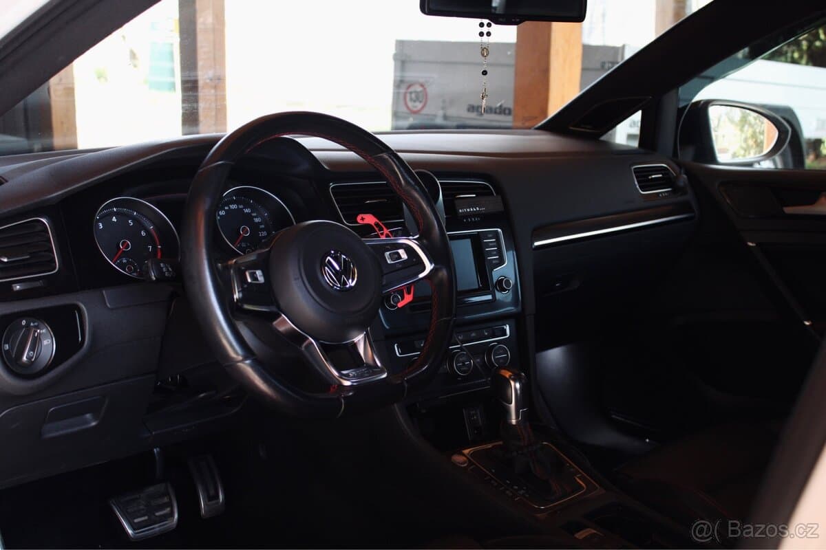 2015 Volkswagen GOLF - 10