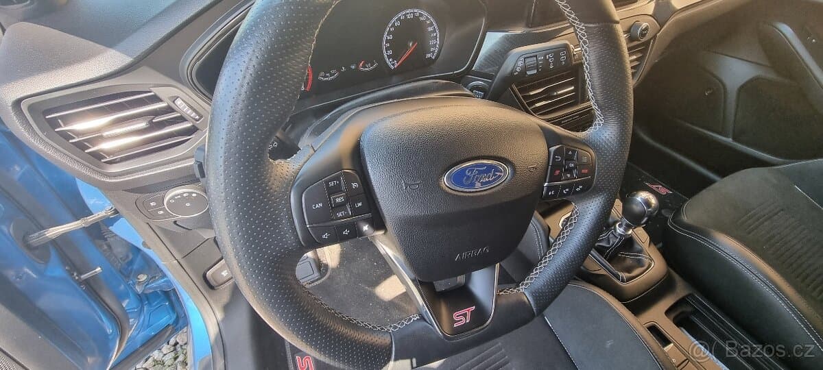 2019 Ford FOCUS - 10