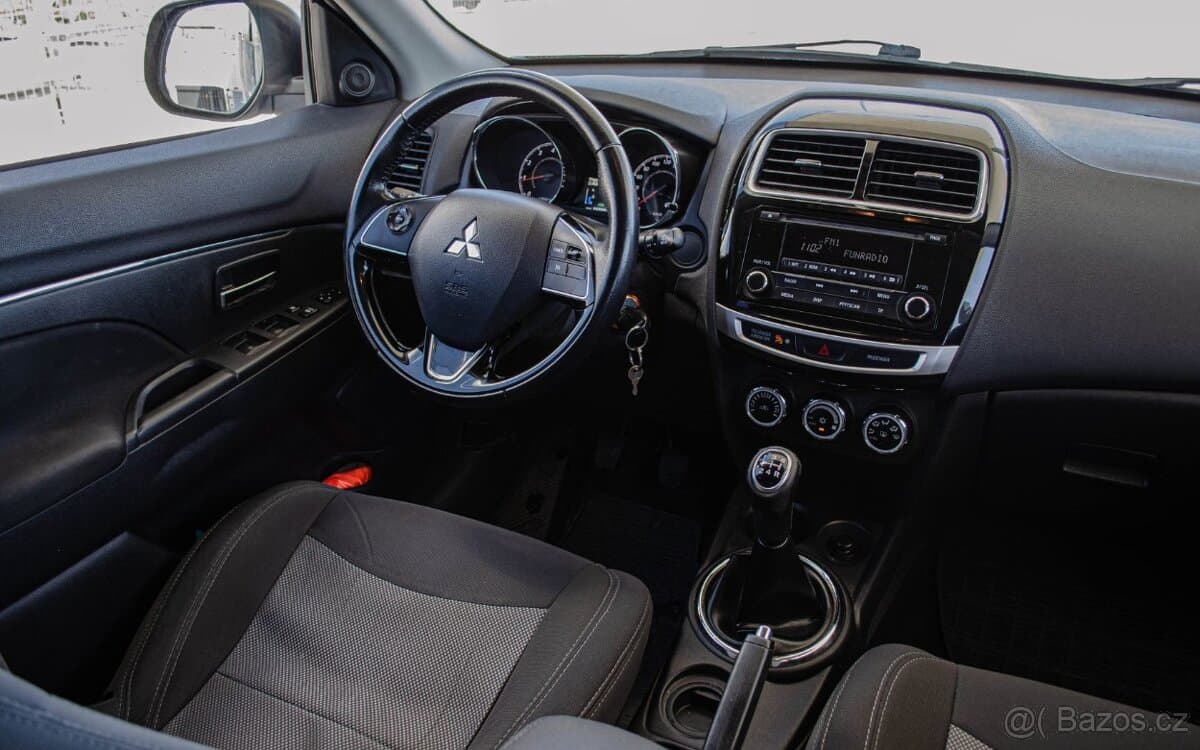 2016 Mitsubishi ASX - 10