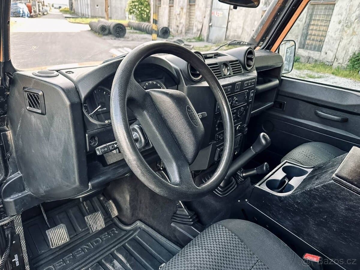 2007 Land Rover DEFENDER - 10