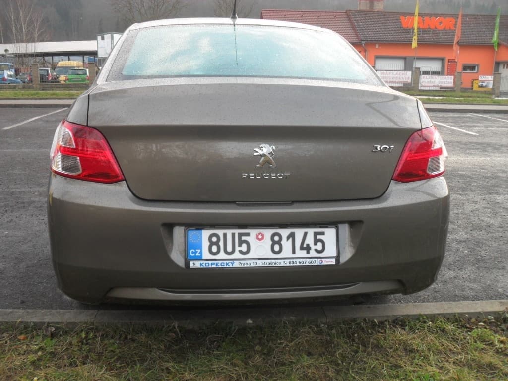 Peugeot 301 - 10