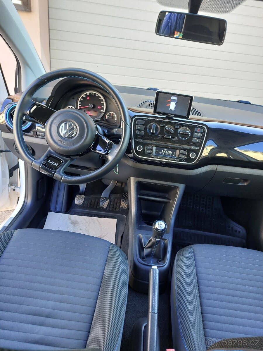 2013 Volkswagen UP! - 10