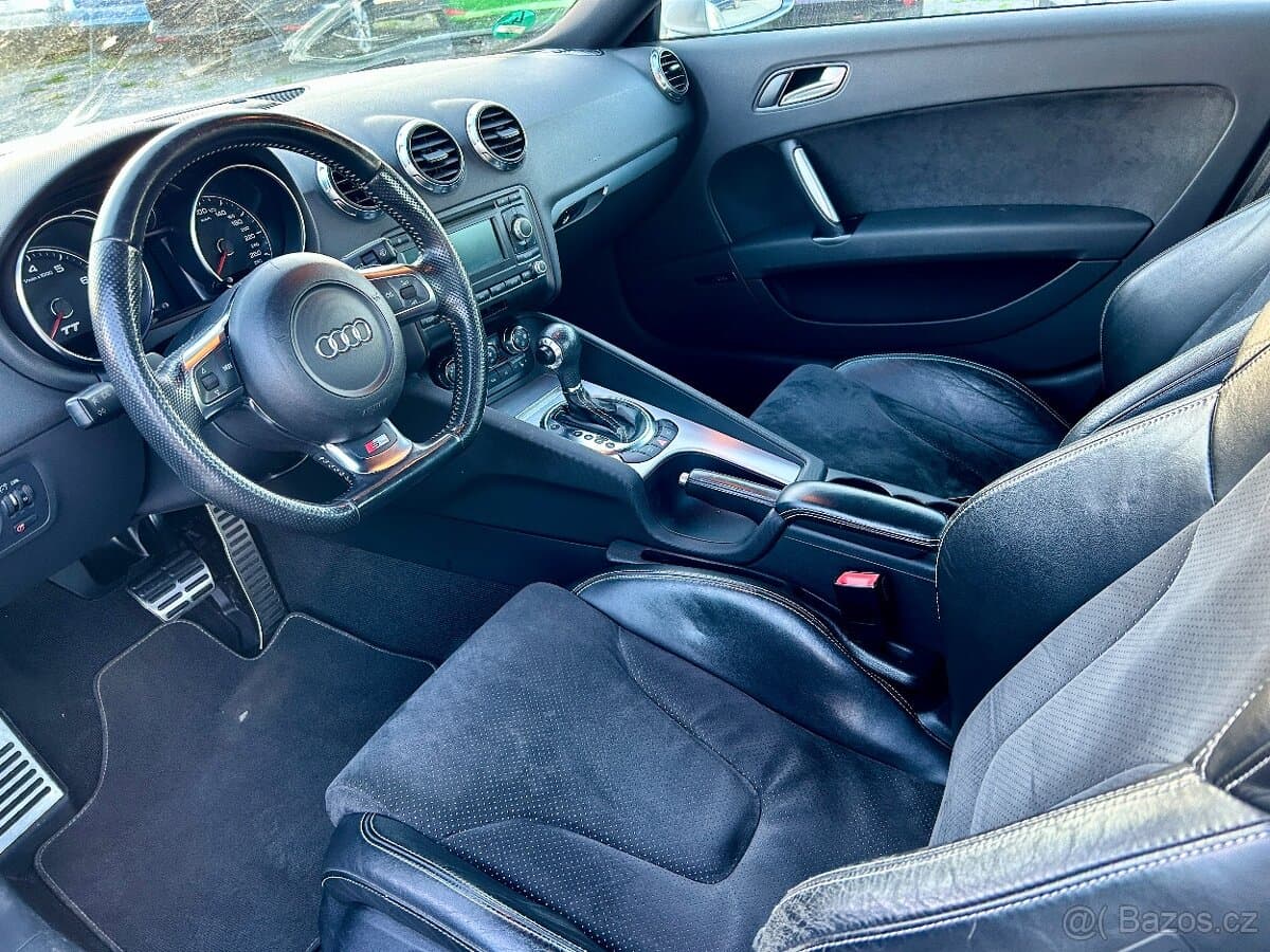 2007 Audi TT - 10