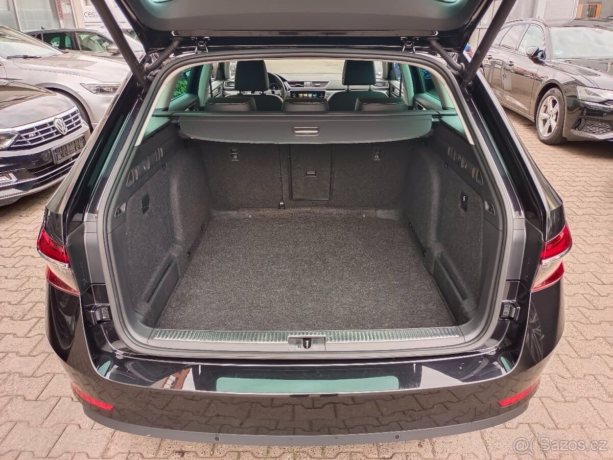 2023 Škoda SUPERB - 10