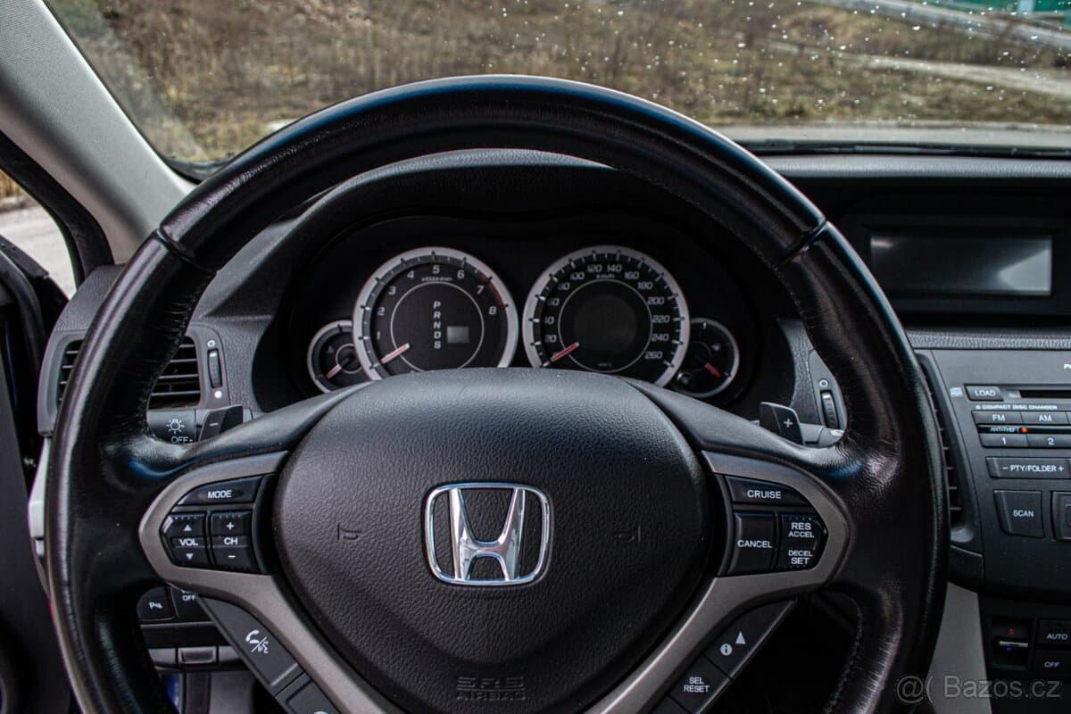 2010 Honda ACCORD - 10