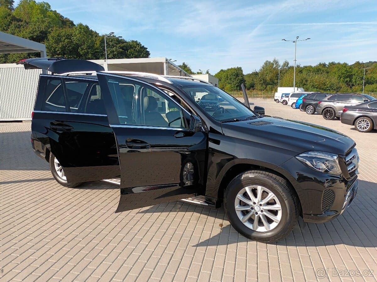 2016 Mercedes-Benz GLS - 10