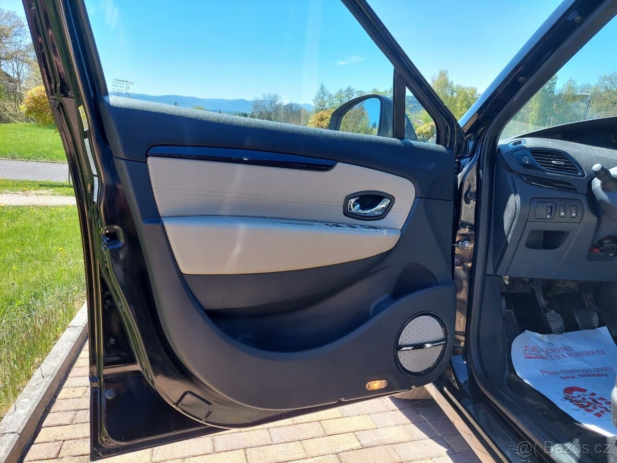 2016 Renault SCENIC - 10