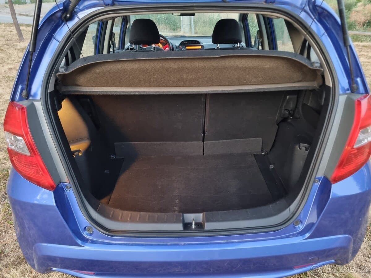 2011 Honda JAZZ - 10