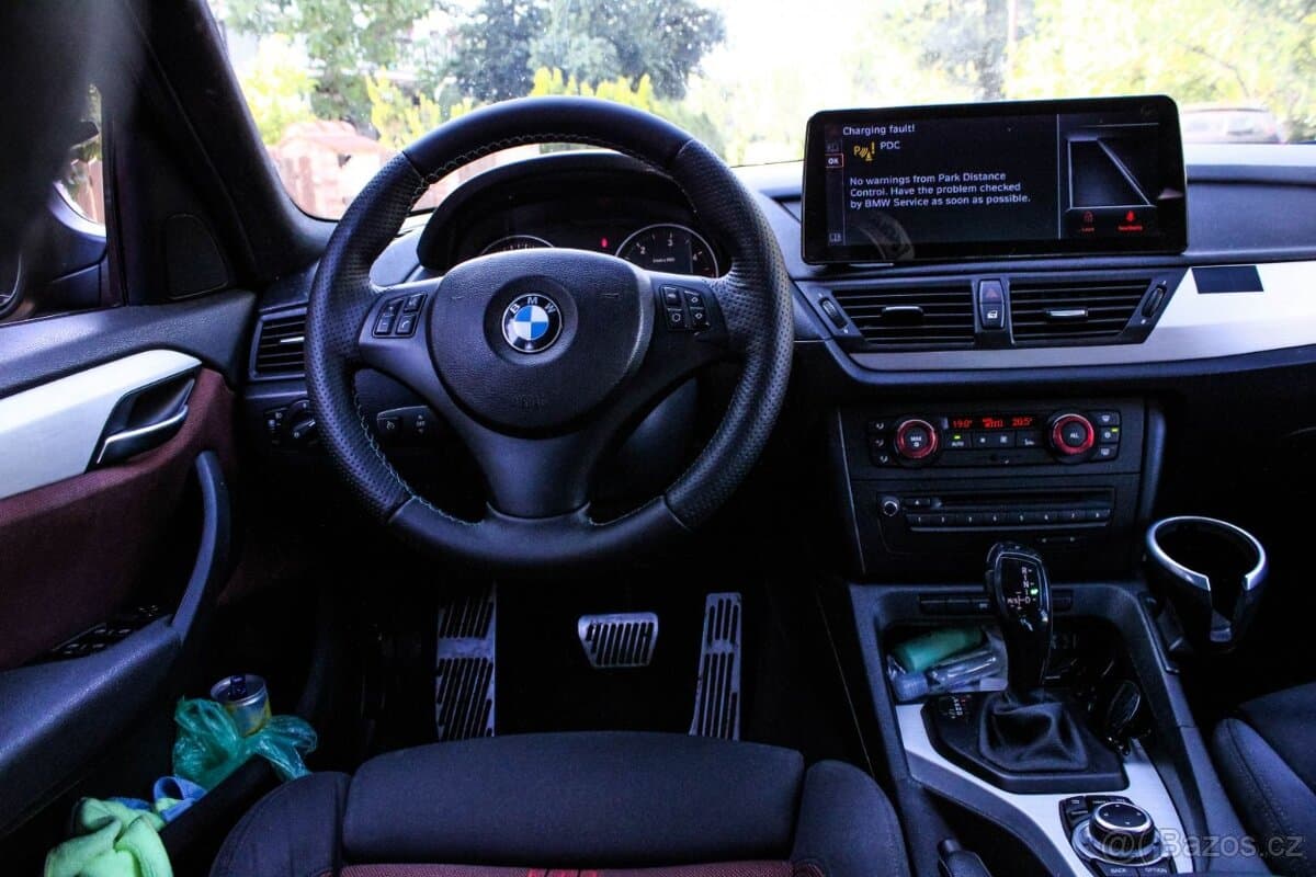 2010 BMW X1 - 10