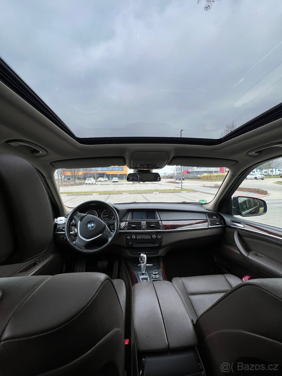 2011 BMW X5 - 10