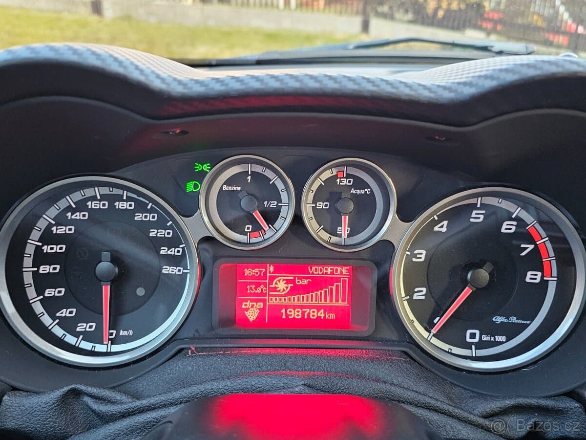 2010 Alfa Romeo MITO - 10