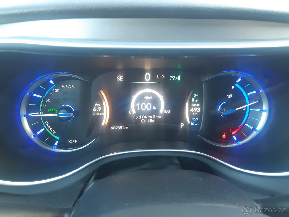 2019 Chrysler PACIFICA - 10