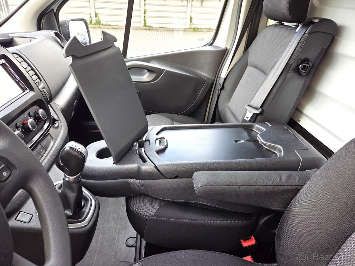 2021 Renault TRAFIC - 10