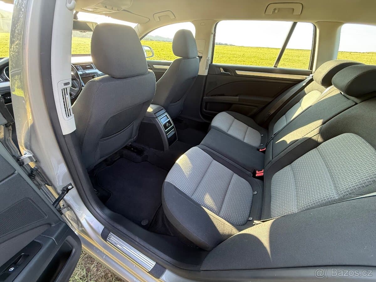 2012 Škoda SUPERB - 10